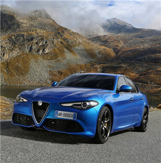 热辣的Alfa Romeo Giulia 952车迷失望吗？